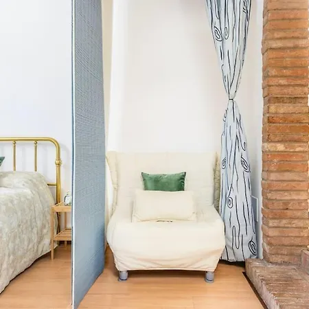 Apartmán Heaven Near Ferrari's - Train Station *