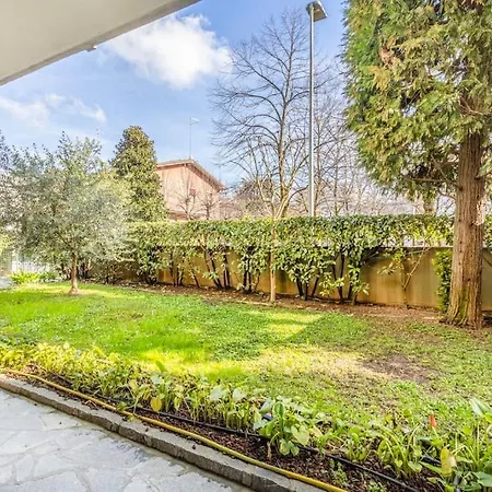 Apartmán Heaven Near Ferrari's - Train Station