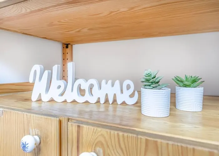 Heaven Near Ferrari's - Train Station Διαμέρισμα *