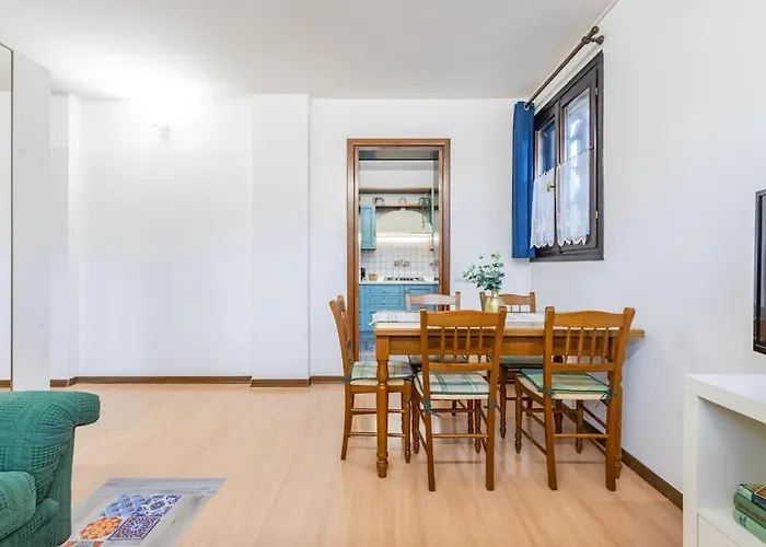 Διαμέρισμα Heaven Near Ferrari's - Train Station *